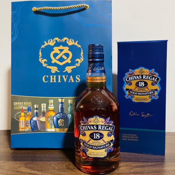 ruou-chivas-regal-18-nam-blended-scotch-whisky