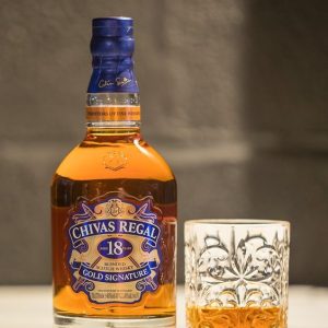 ruou-chivas-regal-18-nam-blended-scotch-whisky