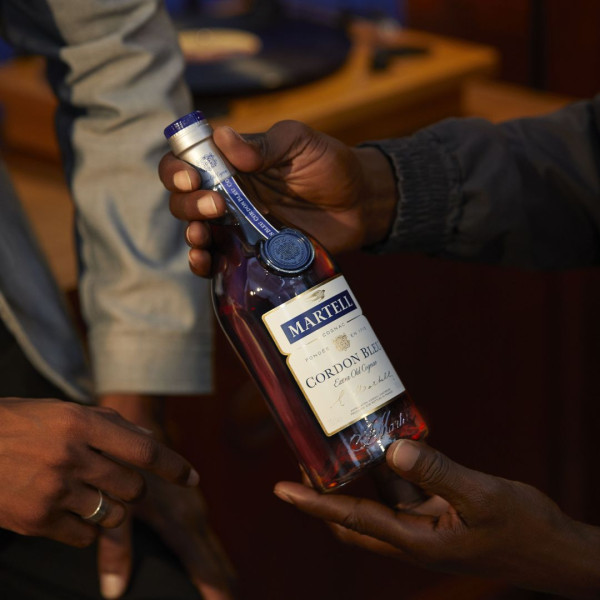 martell-cordon-bleu-cognac-phap