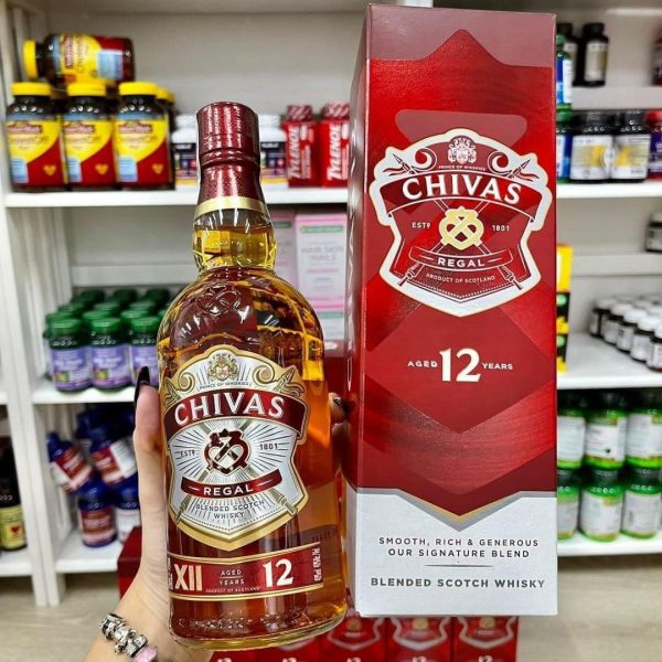 ruou-chivas-regal-12-nam-mau-moi