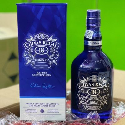 ruou-chivas-regal-18-nam-blue-signature