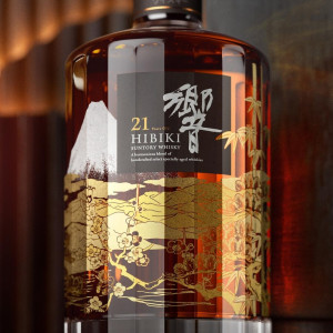 ruou-hibiki-21-nam-limited-edition-suntory-whisky