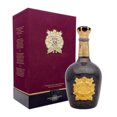 ruou-chivas-regal-royal-salute-38-nam