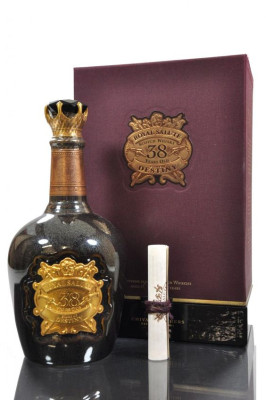 ruou-chivas-regal-royal-salute-38-nam