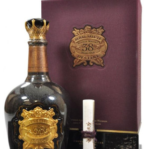 ruou-chivas-regal-royal-salute-38-nam