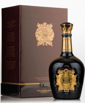 ruou-chivas-regal-royal-salute-38-nam