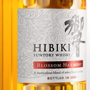 ruou-hibiki-suntory-whisky-blossom-harmony