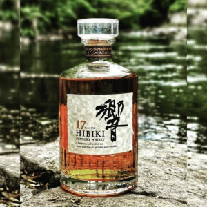 ruou-hibiki-17-nam-japanese-whisky