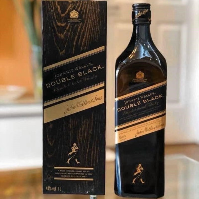 ruou-johnnie-walker-double-black