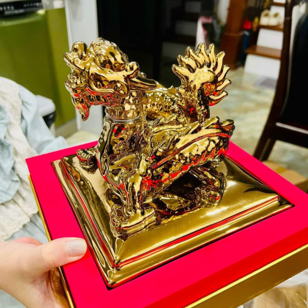 ruou-rong-2024-rong-vang-giap-thin-dragon-dor-xo