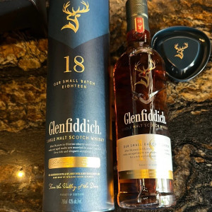 ruou-glenfiddich-18-nam-mau-moi