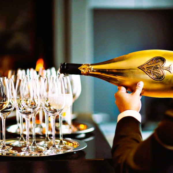 champagne-armand-de-brignac-gold-brut-champagne-at-bich