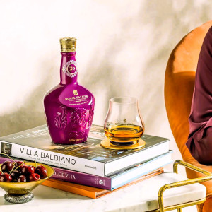 chivas-26-mau-moi-royal-salute-26-amarone-wine-cask