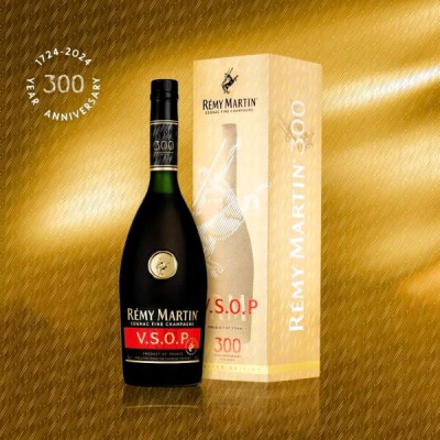 remy-martin-vsop-300th-hop-qua-tet-2024