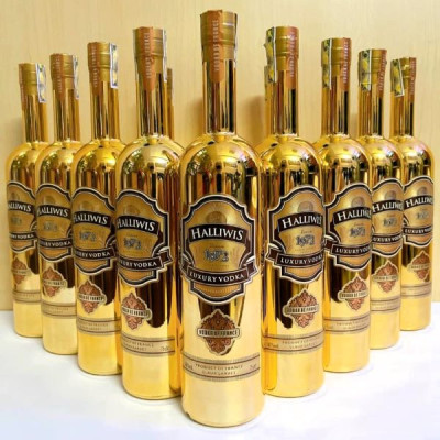 vodka-halliwis-1972-luxury-vodka